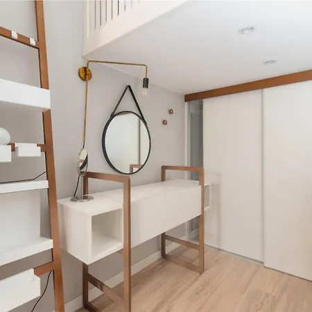 Loft With Mezzanine Vratislav